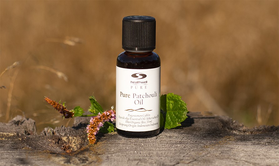 100% pure essential oil with patchouli.